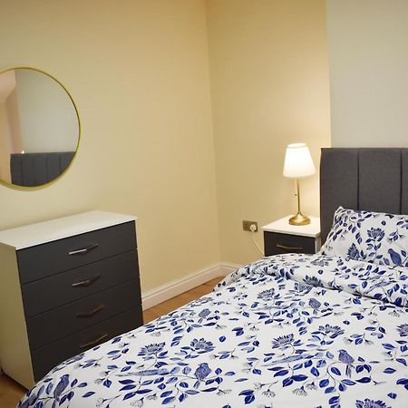 Birmingham City Centre Bedroom, Parking, Wifi, Kitchen, Living Room Buitenkant foto